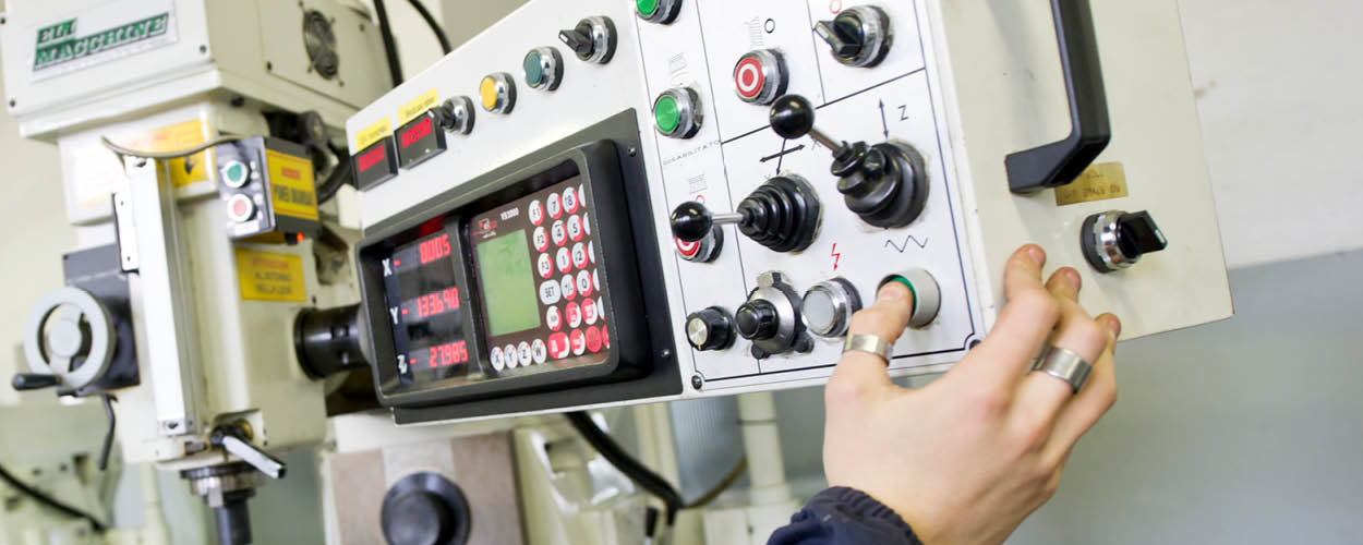 corso giovani operatore meccanico controllo numerico